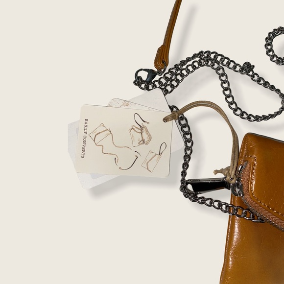 BNWT HOBO 100% genuine leather purse - Picture 2 of 4